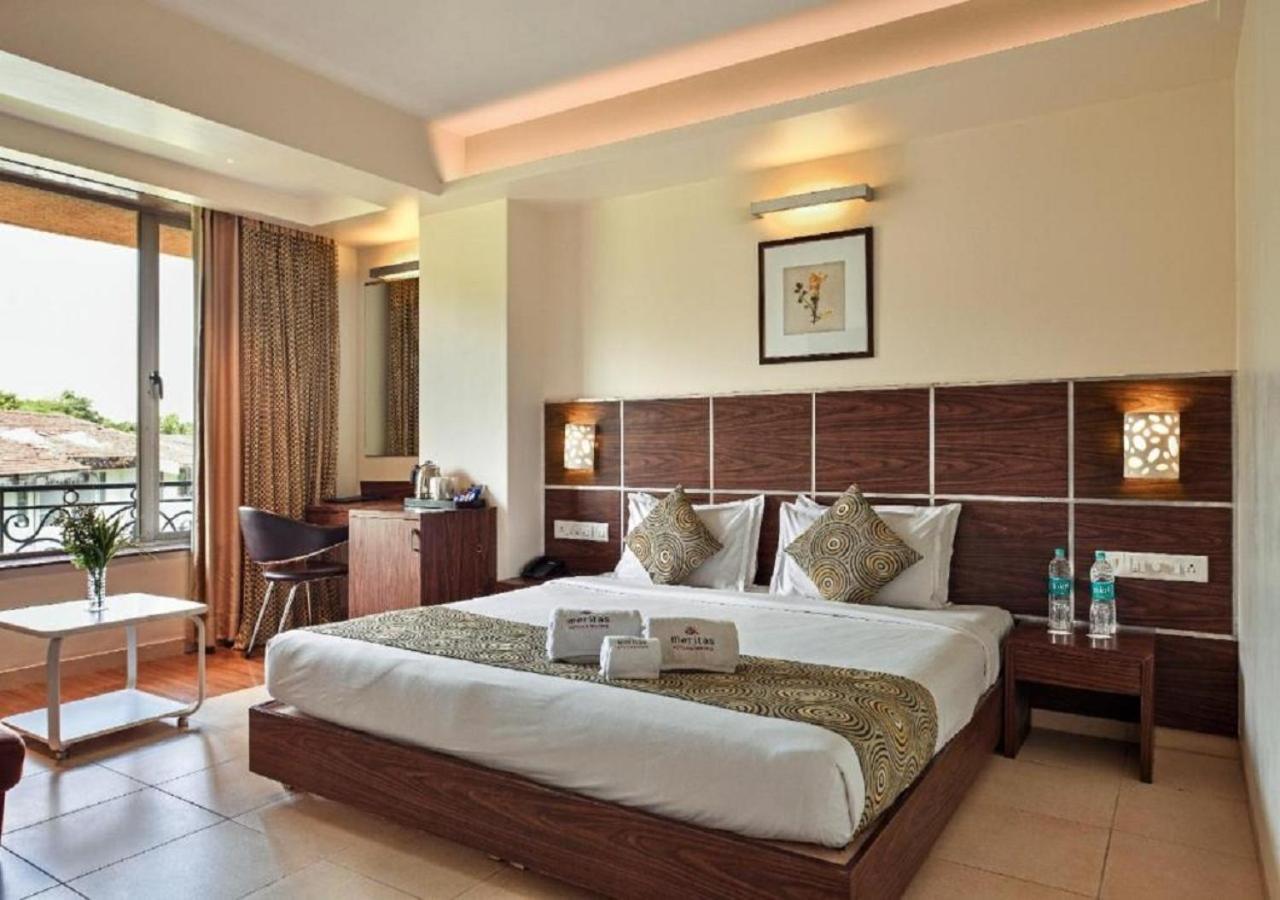 Meritas Crystal Resort Lonavala Εξωτερικό φωτογραφία