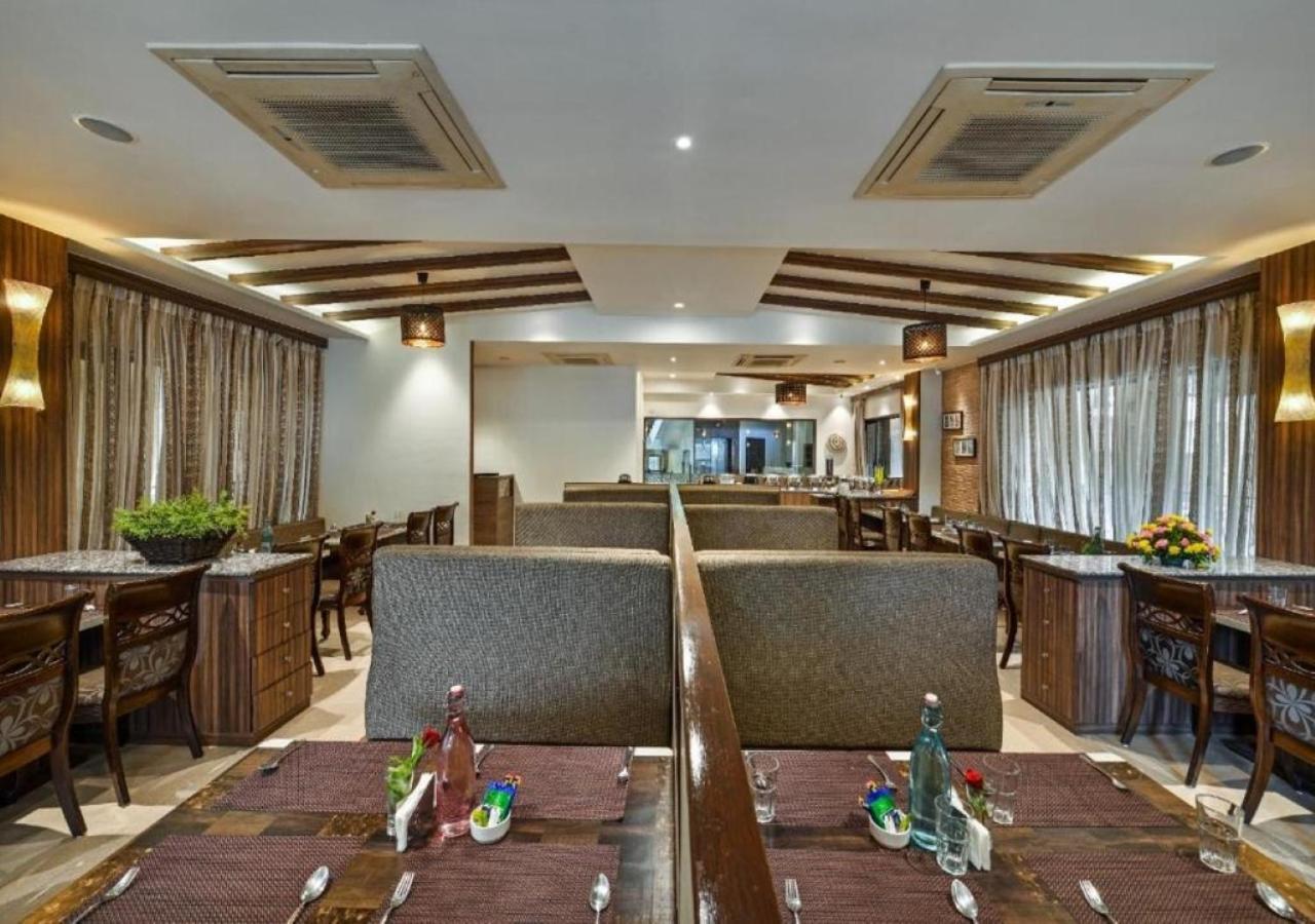 Meritas Crystal Resort Lonavala Εξωτερικό φωτογραφία